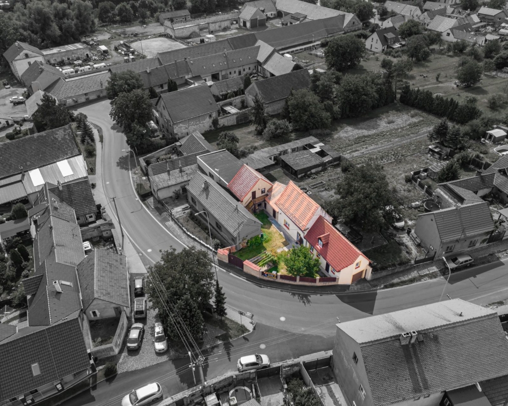 Prodej jedinečné nemovitosti pro bydlení nebo rekreaci, Telce, Peruc, okr. Louny